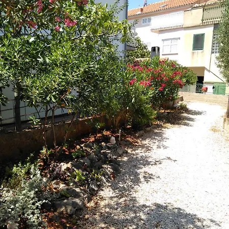 公寓 Frketic 扎博里克