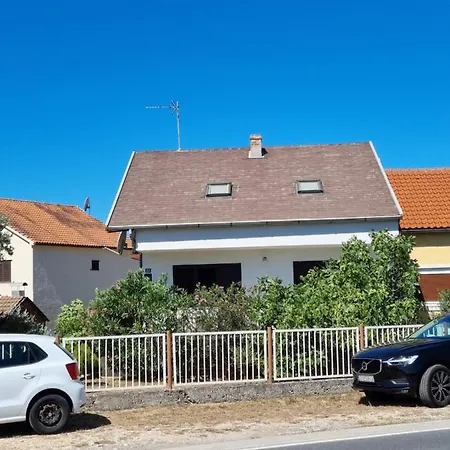 Frketic 扎博里克