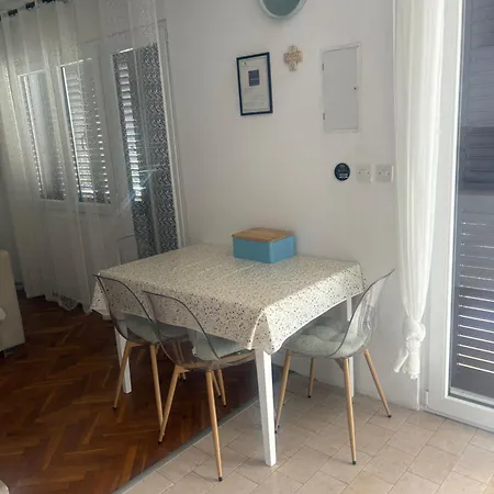 Frketic 扎博里克